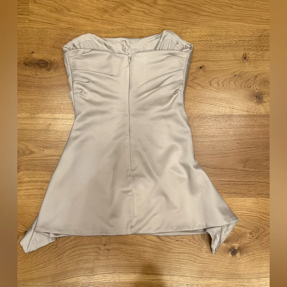 ๐ค House of CB JASMINE Oyster Draped Strapless Corset Dress ๐ค - Picture 4 of 8
